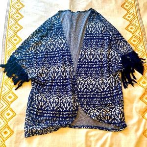 Boho fringe sleeve sweater